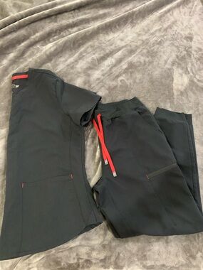 Fabletics scrubs top and jogger pants with Red Drawstring - large